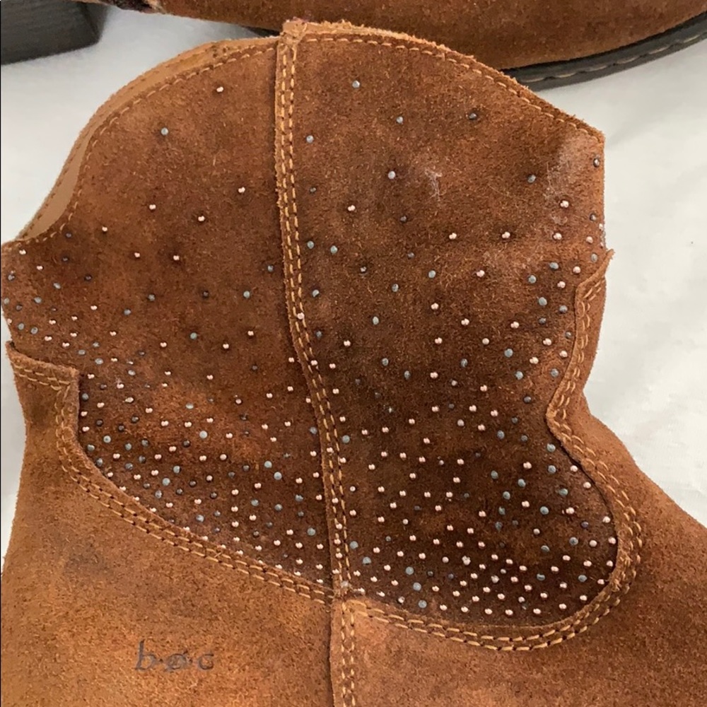 Boots - Picture 2 of 4